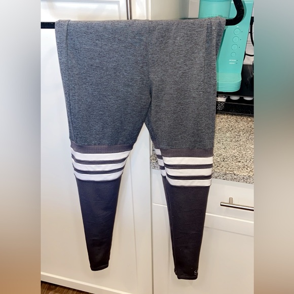 Bombshell signature leggings - Picture 3 of 3